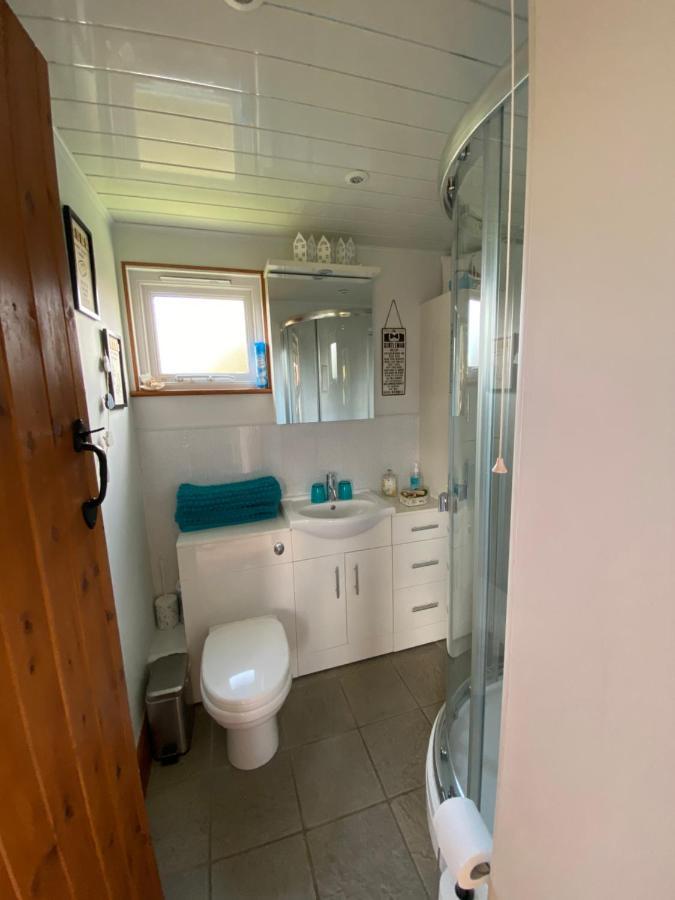 Saving Grace With Private Hot Tub Vila Bawdeswell Exterior foto